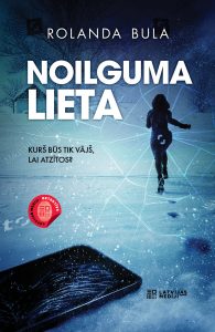 Rolandas Bulas kriminālromāna "Noilguma lieta" vāks. Zilgans fons, kas atgādina saplaisājušu stiklu. Priekšplānā zemē gulošs mobilais telefons, tālumā sievietes siluets no aizmugures - viņa it kā bēg no šīs telefona, ik kā izraujas no zirnekļu tīmekļa, ko atgādina saplīsušias stikls.